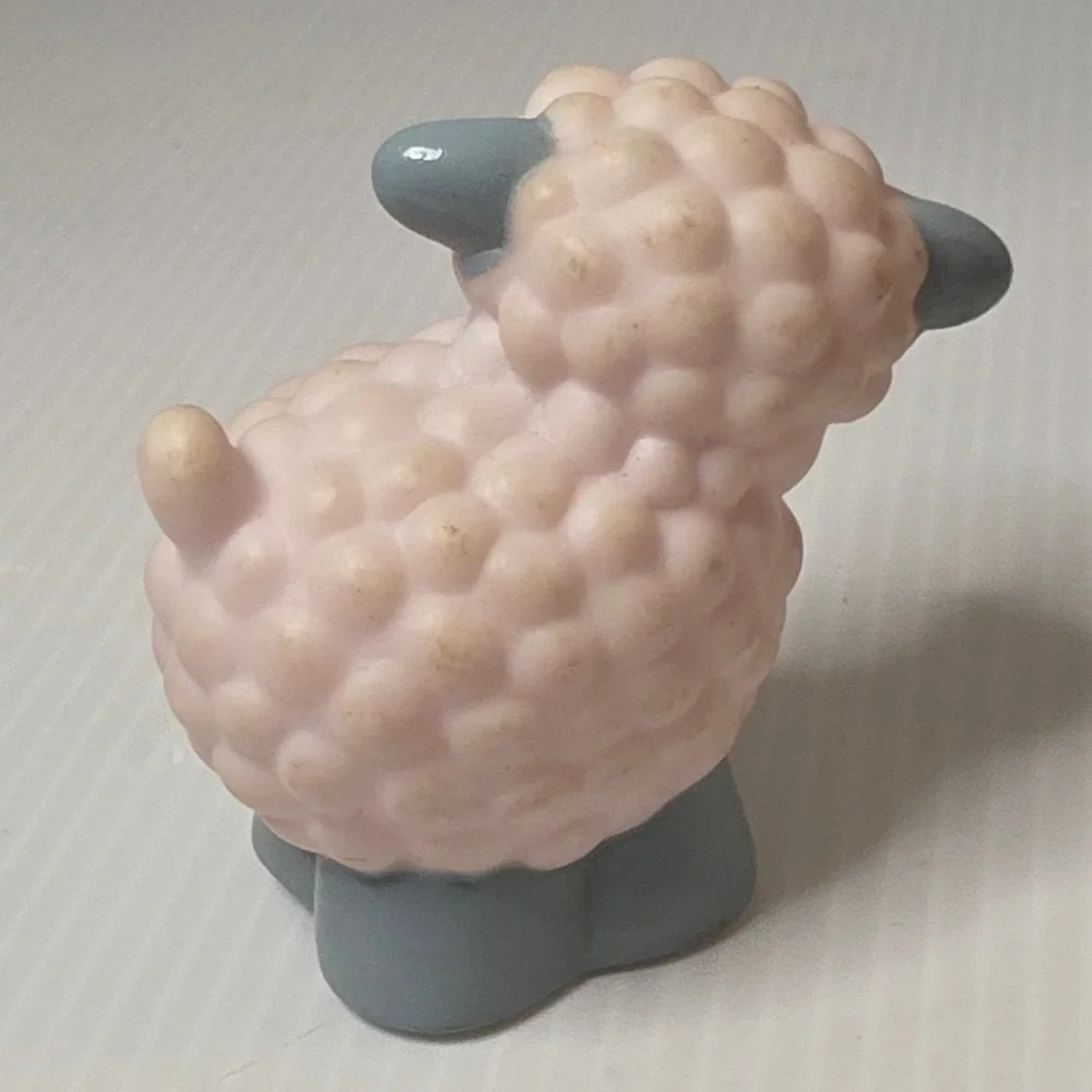 Fisher Price Little‎ People Sheep Small Pink Fair 1990 Figure
